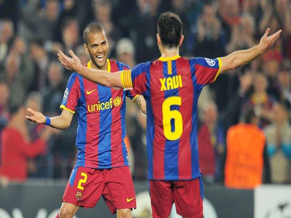 Tin bóng đá 11/11: Dani Alves có thể quay lại Barca dưới thời tân HLV