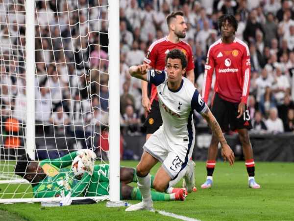 Tin thể thao: Tottenham tạo kỳ tích sau gần 2 thập kỷ