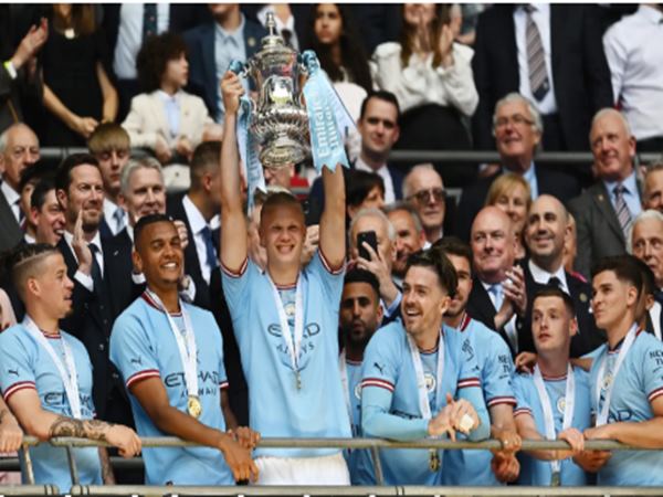Những lợi ích khi vô địch FA Cup