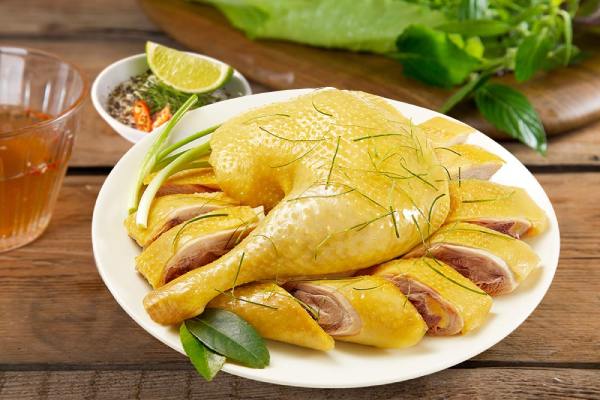Có nên lo lắng khi liên tục mơ thấy ăn thịt gà không?