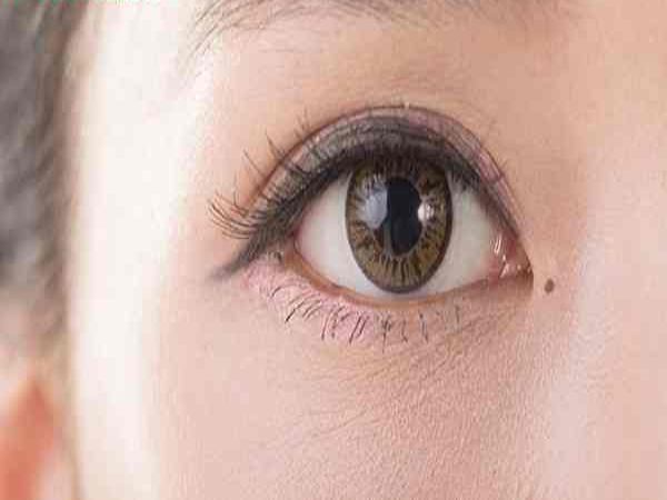 Ý nghĩa chung của nốt ruồi khóe mắt nữ